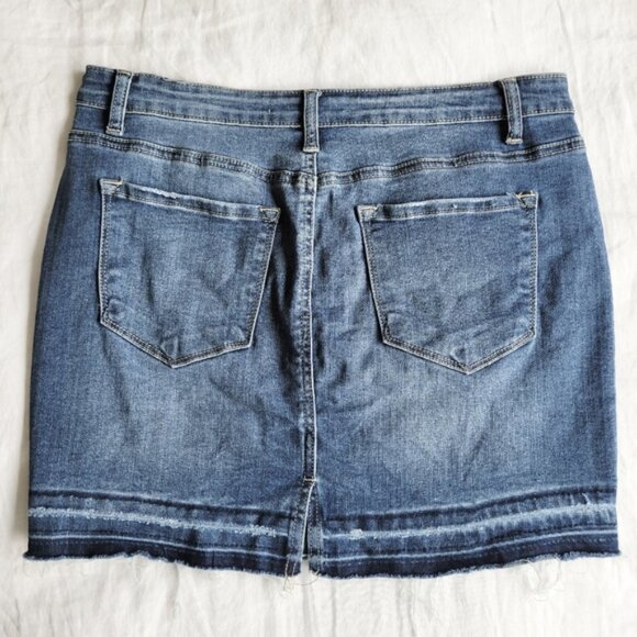 KanCan Raw Hem Denim Mini Skirt 9/28 - Picture 2 of 6